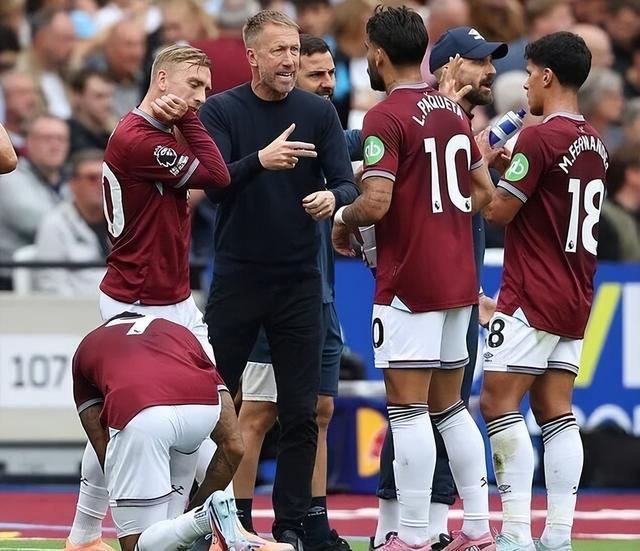 国安赛前训练人员齐整，达万、侯森跟队，乃比江“爆射”法比奥