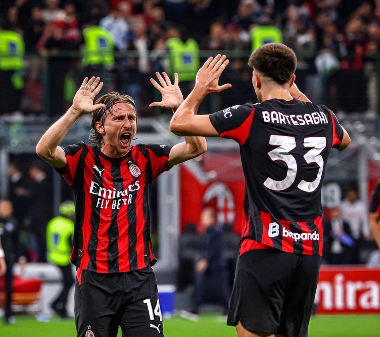 中超：上海海港3-1击败长春亚泰