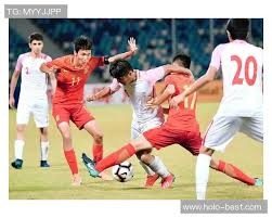 官方：热刺与17岁中场威廉斯-巴尼特签下首份职业合同