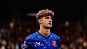 为什么客队球员在进入主场球场前会进行场地适应